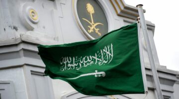 شروط تجديد الاقامة من مكتب العمل في السعودية